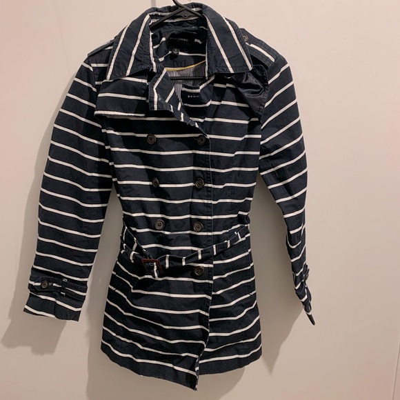 Banana Republic Jackets & Blazers - 💚Banana Republic trench coat